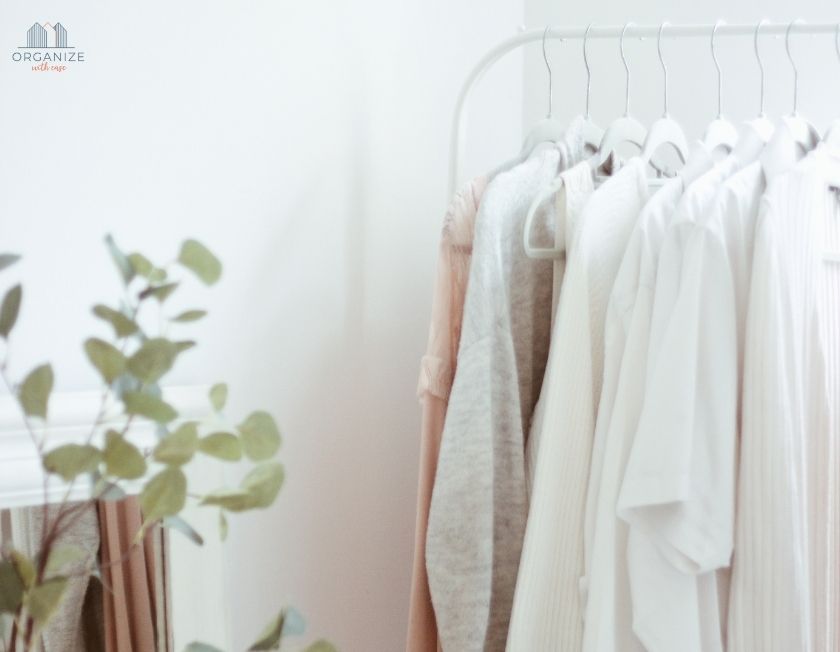 The Ultimate Guide to Creating an Extreme Minimalist Wardrobe