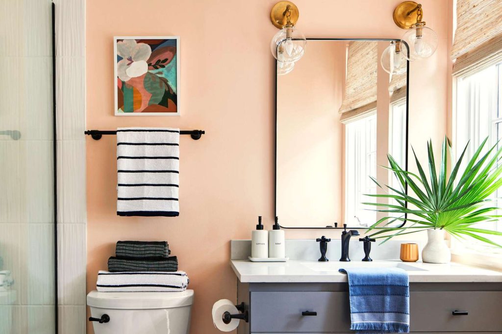 The Ultimate Guide to Decluttering Your Bathroom